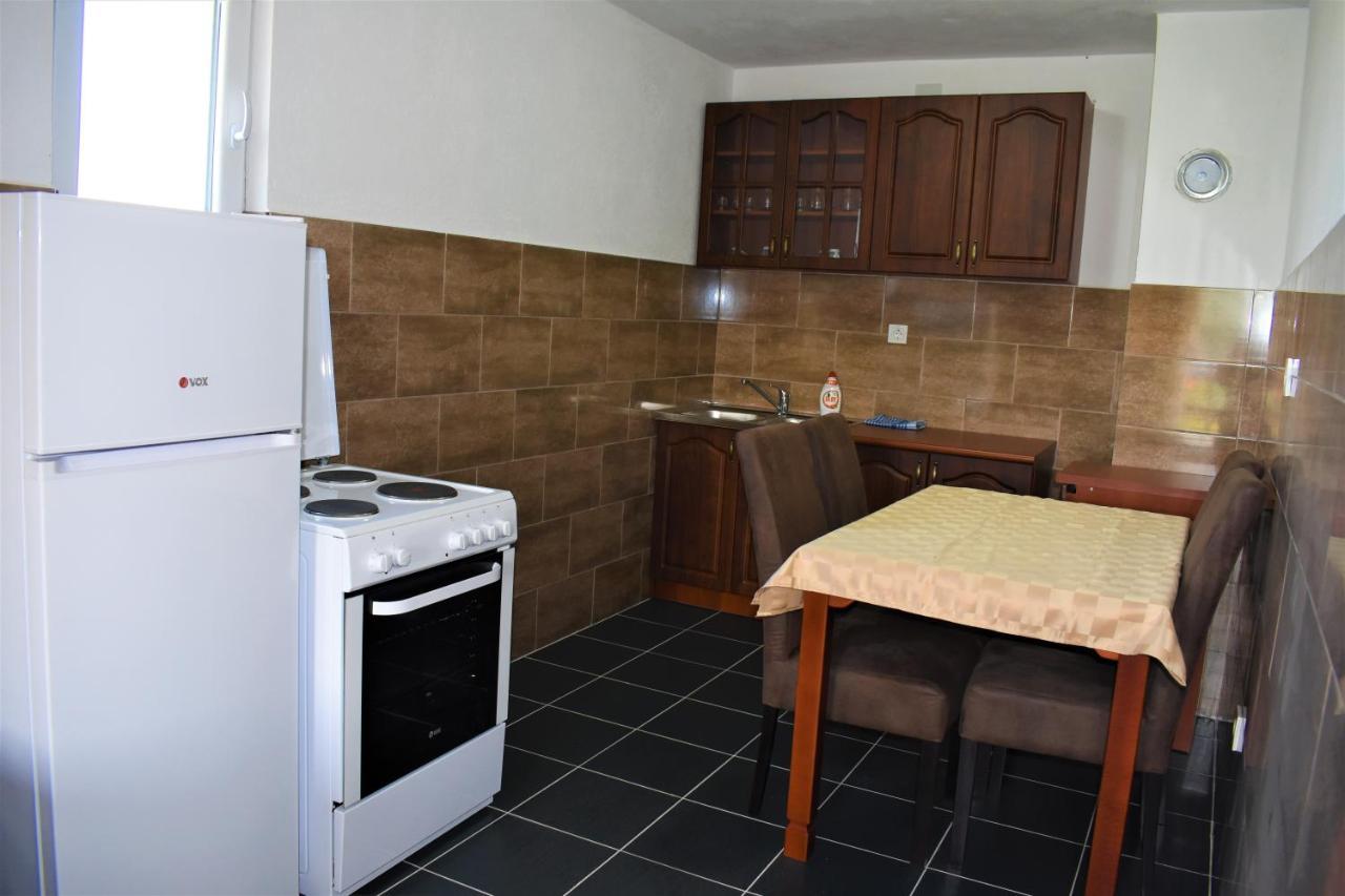 זבליאק Apartmani Mitrovic מראה חיצוני תמונה