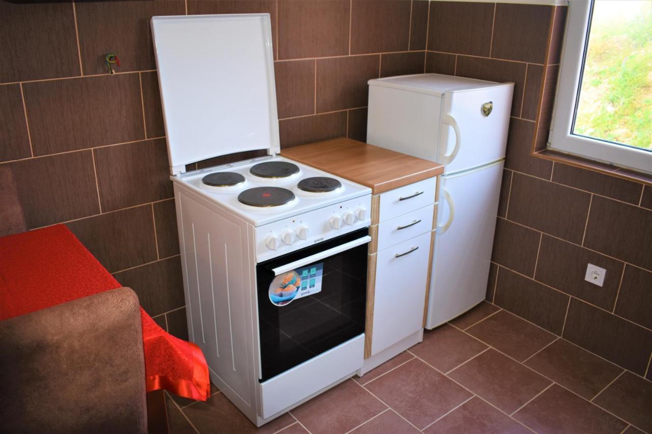 זבליאק Apartmani Mitrovic מראה חיצוני תמונה