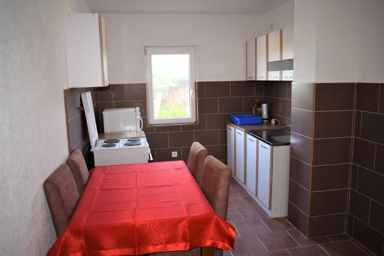 זבליאק Apartmani Mitrovic מראה חיצוני תמונה