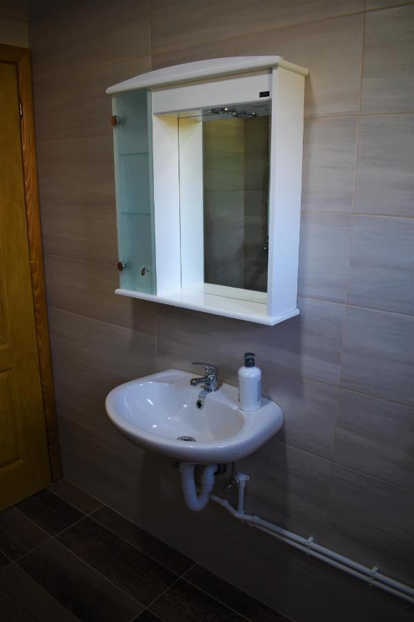 זבליאק Apartmani Mitrovic מראה חיצוני תמונה